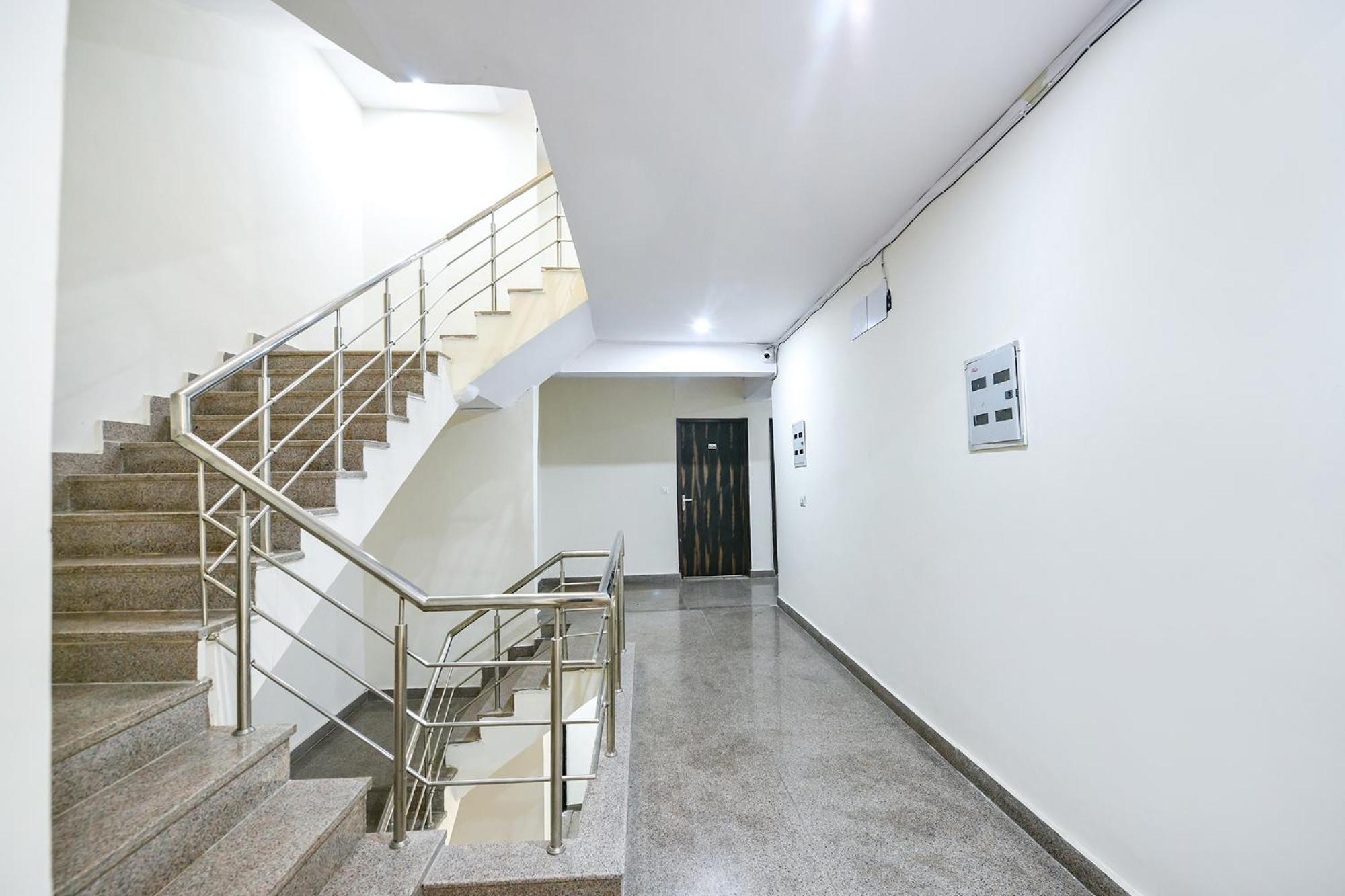 Fabhotel The Yashobhumi Near Yashobhoomi Convention Centre دلهي المظهر الخارجي الصورة